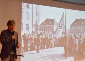 Jugendbuchautor Dirk Reinhardt zu Gast an der JKS