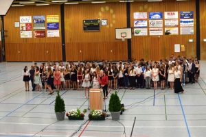 Schulentlassfeier mit Zeugnisübergabe