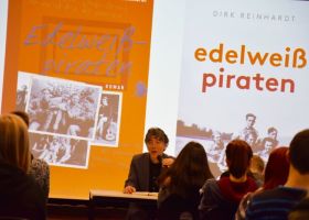Jugendbuchautor Dirk Reinhardt zu Gast an der JKS