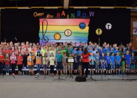 „over the RAINBOW“